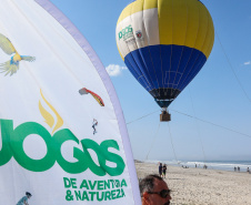 Os Jogos de Natureza e Aventura foram abertos oficialmente neste sábado (10), em Matinhos, com vários shows que animaram o público. O governador Carlos Massa Ratinho Junior esteve no local e reforçou a opção de fazer do turismo, especialmente no Litoral, um dos pilares do desenvolvimento econômico e social do Paraná.