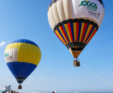 Os Jogos de Natureza e Aventura foram abertos oficialmente neste sábado (10), em Matinhos, com vários shows que animaram o público. O governador Carlos Massa Ratinho Junior esteve no local e reforçou a opção de fazer do turismo, especialmente no Litoral, um dos pilares do desenvolvimento econômico e social do Paraná.