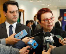 O Paraná é o primeiro Estado do Brasil a fechar um convênio com a Microsoft com o objetivo de fomentar a educação, qualificação, inovação e empreendedorismo. O protocolo de intenção foi assinado pelo governador Carlos Massa Ratinho Junior e a presidente da Microsoft Brasil, Tânia Cosentino, nesta quarta-feira (14), em solenidade no Palácio Iguaçu.