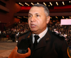 Curitiba, 12 de agosto de 2019. Concerto da Banda de Música da PMPR. Na foto, Tenente Galdino, regente da Banda de Música da PMPR.  