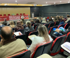 Secretaria da Saúde do Paraná e ANVISA discutem as boas práticas no ciclo do sangue. Foto: Divulgação/SESA