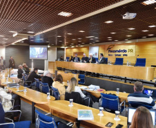 A Secretaria de Estado do Desenvolvimento Sustentável e do Turismo
promoveu nessa terça e quarta-feira (13 e 14), em São Paulo e Curitiba,
Roadshows (exposições itinerantes) para apresentar as oportunidades de
negócio que o Parque Estadual de Vila Velha tem em relação à natureza, ao
turismo e à economia. O público-alvo são investidores.Foto: Denis Ferreira Netto/SEDEST
