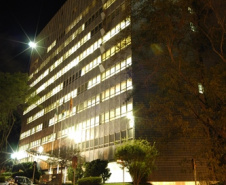 A eficiência operacional da Copel é um dos principais destaques do balanço financeiro do segundo trimestre da companhia. O foco em uma gestão rígida de custos, na melhoria dos processos e no incentivo à inovação transpareceu em indicadores positivos nos primeiros seis meses de 2019. Os resultados financeiros da empresa foram divulgados ao mercado nesta quarta (14). Divulgação/Copel