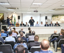 O Corredor de Exportação do Porto de Paranaguá, sistema por onde são movimentados grãos e farelos, será remodelado e modernizado para atender a crescente demanda do agronegócio paranaense. A estrutura foi construída ainda na década de 1970. Nesta quinta-feira (15), o governador Carlos Massa Ratinho Junior esteve em Paranaguá e  autorizou a licitação do projeto básico das obras. Foto: Gilson Abreu/AEN