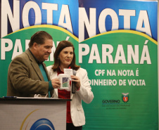 São três entidades de assistência social as ganhadoras deste mês dos prêmios distribuídos pelo programa Nota Paraná, mantido pela Secretaria de Estado da Fazenda. O programa devolve 30% do Imposto sobre Circulação de Mercadorias e Serviços (ICMS) recolhido pela Receita Estadual ao consumidor que pede nota fiscal no comércio. Foto: José Fernando Ogura/AEN