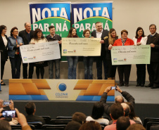 São três entidades de assistência social as ganhadoras deste mês dos prêmios distribuídos pelo programa Nota Paraná, mantido pela Secretaria de Estado da Fazenda. O programa devolve 30% do Imposto sobre Circulação de Mercadorias e Serviços (ICMS) recolhido pela Receita Estadual ao consumidor que pede nota fiscal no comércio. Foto: José Fernando Ogura/AEN