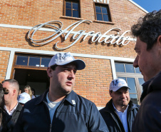 O governador Carlos Massa Ratinho Junior visita nesta quinta-feira (15), a Agroleite, realizado pela Cooperativa Castrolanda, em Castro, nos Campos Gerais. Considerado um dos maiores eventos da cadeia do leite na América, a Agroleite tem foco na tecnologia, produtividade e melhores resultados para os produtores. Castro, 15/08/2019 -  Foto: Geraldo Bubniak/AEN