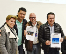 A Secretaria de Estado do Desenvolvimento Sustentável e do Turismo promoveu nessa quinta-feira (15) audiência pública para apresentar o projeto de concessão do Parque Estadual de Vila Velha. O encontro ocorreu no Sebrae de Ponta Grossa e reuniu cerca de 70 pessoas do poder público, de empreendimentos privados, do terceiro setor e moradores do entorno. Foto: Denis Ferreira Netto/SEDEST