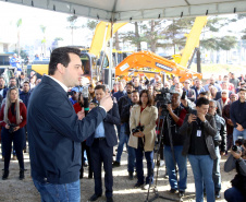 Pinhais, na Região Metropolitana de Curitiba, vai investir em construção de calçadas, compra de maquinários e reparos em escolas. O montante soma R$ 5,5 milhões e inbclui, também, a ampliação do sistema de abastecimento de água. Nesta sexta-feira (16), o governador Carlos Massa Ratinho Junior confirmou o pacote de investimento no município e destacou outras ações do Estado na Grande Curitiba.