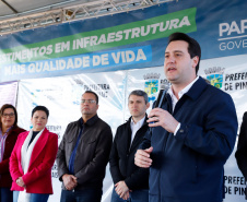 Pinhais, na Região Metropolitana de Curitiba, vai investir em construção de calçadas, compra de maquinários e reparos em escolas. O montante soma R$ 5,5 milhões e inbclui, também, a ampliação do sistema de abastecimento de água. Nesta sexta-feira (16), o governador Carlos Massa Ratinho Junior confirmou o pacote de investimento no município e destacou outras ações do Estado na Grande Curitiba.