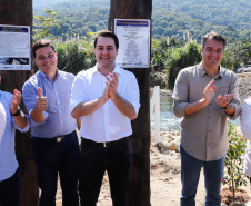 O governador Carlos Massa Ratinho Junior e o prefeito de Guaratuba, Roberto Justus, inauguraram a ponte sobre o Rio Cubatão, em Guaratuba. 