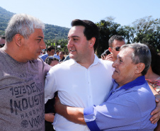 O governador Carlos Massa Ratinho Junior e o prefeito de Guaratuba, Roberto Justus, inauguraram a ponte sobre o Rio Cubatão, em Guaratuba. 