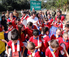 O governador Carlos Massa Ratinho Junior e o prefeito de Guaratuba, Roberto Justus, inauguraram a ponte sobre o Rio Cubatão, em Guaratuba.