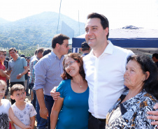 O governador Carlos Massa Ratinho Junior e o prefeito de Guaratuba, Roberto Justus, inauguraram a ponte sobre o Rio Cubatão, em Guaratuba.