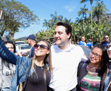 O governador Carlos Massa Ratinho Junior e o prefeito de Guaratuba, Roberto Justus, inauguraram a ponte sobre o Rio Cubatão, em Guaratuba.