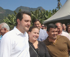 O governador Carlos Massa Ratinho Junior e o prefeito de Guaratuba, Roberto Justus, inauguraram a ponte sobre o Rio Cubatão, em Guaratuba. Foto:Gilson Abreu/AEN