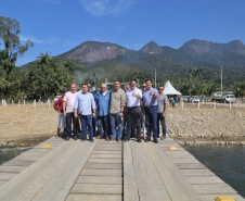 O governador Carlos Massa Ratinho Junior e o prefeito de Guaratuba, Roberto Justus, inauguraram a ponte sobre o Rio Cubatão, em Guaratuba. Foto:Gilson Abreu/AEN