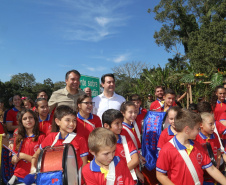 O governador Carlos Massa Ratinho Junior e o prefeito de Guaratuba, Roberto Justus, inauguraram a ponte sobre o Rio Cubatão, em Guaratuba. Foto:Gilson Abreu/AEN