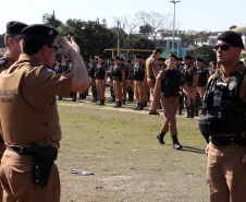 A Polícia Militar realizou duas novas edições da operação Tático Móvel na semana passada em Curitiba. O trabalho preventivo de segurança teve mais de 1,8 mil pessoas e 665 veículos abordados, com 16 prisões e 187 autos de infração lavrados. As ações envolveram 550 policiais entre quinta-feira (15) e sexta-feira (16/08).