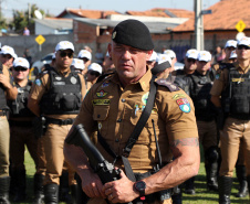 A Polícia Militar realizou duas novas edições da operação Tático Móvel na semana passada em Curitiba. O trabalho preventivo de segurança teve mais de 1,8 mil pessoas e 665 veículos abordados, com 16 prisões e 187 autos de infração lavrados. As ações envolveram 550 policiais entre quinta-feira (15) e sexta-feira (16/08).