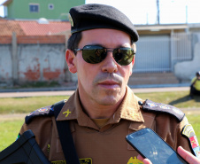 A Polícia Militar realizou duas novas edições da operação Tático Móvel na semana passada em Curitiba. O trabalho preventivo de segurança teve mais de 1,8 mil pessoas e 665 veículos abordados, com 16 prisões e 187 autos de infração lavrados. As ações envolveram 550 policiais entre quinta-feira (15) e sexta-feira (16/08).