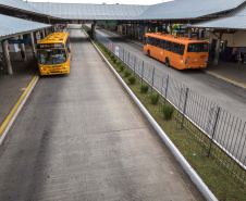 Planejamento de longo prazo, aliando desenvolvimento e sustentabilidade. Essa é a meta que norteia as ações do Governo do Estado para a Grande Curitiba. O governador Carlos Massa Ratinho Junior determinou que a Coordenação da Região Metropolitana de Curitiba (Comec) deixasse de ser apenas o elo responsável pela organização do transporte público nos 29 municípios vizinhos à capital para ganhar protagonismo e passar a pensar a região para as próximas décadas.