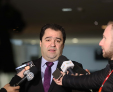 O governador Carlos Massa Ratinho Junior participa da abertura do III Forum Gestão Pública FACIAP, Caminhos do Crescimento. Participaram do evento: o governador de Santa Catarina, Carlos Moisés; Marco Tadeu Barbosa, pres. da Faciap; pres. da Federação das Associações das Empresas de Santa Catarina, Jonny Zulauf; pres. da Celepar, Allan Costa. entre outros. N/F: Marco Tadeu Barbosa, pres. da Faciap.Curitiba, 21- 08- 19.Foto: Arnaldo Alves / ANPr.