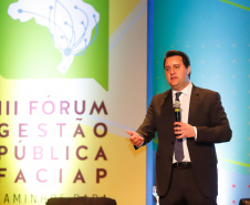 O governador Carlos Massa Ratinho Junior participa da abertura do III Forum Gestão Pública FACIAP, Caminhos do Crescimento.