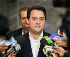 O governador Carlos Massa Ratinho Junior libera nesta segunda-feira (26),  em evento no Palácio Iguaçu, suplementação orçamentária para universidades estaduais.  Curitiba, 26/08/2019 -Foto: Geraldo Bubniak/AEN