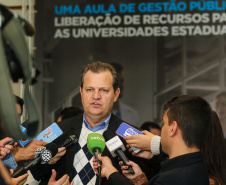 O governador Carlos Massa Ratinho Junior libera nesta segunda-feira (26),  em evento no Palácio Iguaçu, suplementação orçamentária para universidades estaduais. Na foto Superintendente de Ciência, Tecnologia e Ensino Superior Aldo Nelson Bona.  Curitiba, 26/08/2019 -Foto: Geraldo Bubniak/AEN
