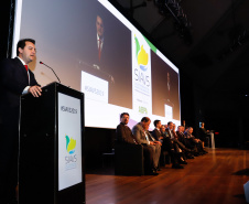 O governador Carlos Massa Ratinho Junior defendeu nesta terça-feira (27), na abertura do Salão Internacional de Avicultura e Suinocultura (Siavs), em São Paulo, que o Brasil deve reforçar a imagem de grande produtor global de alimentos e reafirmou a necessidade da industrialização da produção agropecuária para agregar mais valor aos produtos do campo.