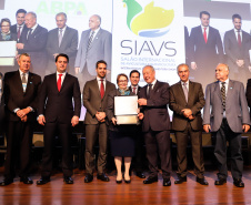 O governador Carlos Massa Ratinho Junior defendeu nesta terça-feira (27), na abertura do Salão Internacional de Avicultura e Suinocultura (Siavs), em São Paulo, que o Brasil deve reforçar a imagem de grande produtor global de alimentos e reafirmou a necessidade da industrialização da produção agropecuária para agregar mais valor aos produtos do campo.