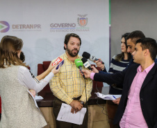 O diretor operacional do Detran-PR, Mauro Monteiro concede entrevista sobre as novas regras de aplicação da placa Mercosul.    27/08/2019 -  Foto: Geraldo Bubniak/AEN