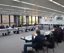 A criação de uma rede de profissionais para ampliar e qualificar o trabalho de assistência técnica e extensão rural, sobretudo para os pequenos agricultores, começou a ser traçada em um seminário promovido nesta semana, na sede do Emater, em Curitiba