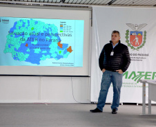 A criação de uma rede de profissionais para ampliar e qualificar o trabalho de assistência técnica e extensão rural, sobretudo para os pequenos agricultores, começou a ser traçada em um seminário promovido nesta semana, na sede do Emater, em Curitiba