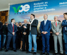 Um acordo assinado pelo governador Carlos Massa Ratinho Junior e o Grupo Latam Airlines vai abrir 71 novos voos no Estado. A empresa destaca que haverá ampliação de 17% das operações Paraná, fazendo do Estado o quarto maior mercado da companhia no Brasil. O anúncio feito nesta sexta-feira (30), no Palácio Iguaçu, em Curitiba.