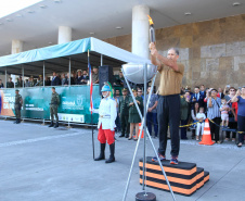 Solenidade de abertura das comemorações da Semana da Pátria 2019. O evento ocorreu no estacionamento do Palácio Iguaçu, em Curitiba, com a participação do governador Carlos Massa Ratinho Junior e comandantes das Forças Armadas, da Polícia Militar do Paraná e da Liga de Defesa Nacional.Foto:  Valdelino Pontes