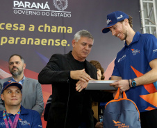 O governador Carlos Massa Ratinho Junior anunciou nesta segunda-feira (02), no Palácio Iguaçu, a nova fase do programa de apoio à formação de atletas olímpicos. Patrocinado pela Copel, o ?Geração Olímpica? é o maior programa de bolsa-atleta do País. Curitiba,02/09/2019 Foto:Jaelson Lucas /AEN