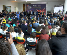O governador Carlos Massa Ratinho Junior anunciou nesta segunda-feira (02), no Palácio Iguaçu, a nova fase do programa de apoio à formação de atletas olímpicos. Patrocinado pela Copel, o ?Geração Olímpica? é o maior programa de bolsa-atleta do País. Curitiba,02/09/2019 Foto:Jaelson Lucas / AEN