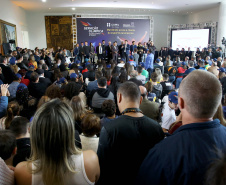 O governador Carlos Massa Ratinho Junior anunciou nesta segunda-feira (02), no Palácio Iguaçu, a nova fase do programa de apoio à formação de atletas olímpicos. Patrocinado pela Copel, o ?Geração Olímpica? é o maior programa de bolsa-atleta do País. Curitiba,02/09/2019 Foto:Jaelson Lucas /AEN