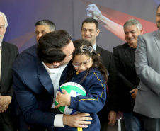 O governador Carlos Massa Ratinho Junior anunciou nesta segunda-feira (02), no Palácio Iguaçu, a nova fase do programa de apoio à formação de atletas olímpicos. Patrocinado pela Copel, o ?Geração Olímpica? é o maior programa de bolsa-atleta do País. Curitiba,02/09/2019 Foto:Jaelson Lucas /AEN