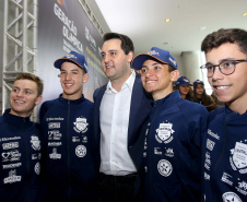 O governador Carlos Massa Ratinho Junior anunciou nesta segunda-feira (02), no Palácio Iguaçu, a nova fase do programa de apoio à formação de atletas olímpicos. Patrocinado pela Copel, o ?Geração Olímpica? é o maior programa de bolsa-atleta do País. Curitiba,02/09/2019 Foto:Jaelson Lucas / AEN