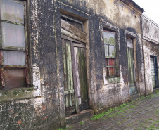 O Porto Barão do Teffé, em Antonina, no Litoral do Paraná, é cenário de uma das cenas do longa-metragem brasileiro Paixões Recorrentes no Atlântico Sul, da diretora Ana Carolina Teixeira Soares. O filme todo está sendo gravado no Litoral, nesta semana. Foto:Divulgação/Portos do Paraná