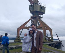 O Porto Barão do Teffé, em Antonina, no Litoral do Paraná, é cenário de uma das cenas do longa-metragem brasileiro Paixões Recorrentes no Atlântico Sul, da diretora Ana Carolina Teixeira Soares. O filme todo está sendo gravado no Litoral, nesta semana. Foto:Divulgação/Portos do Paraná