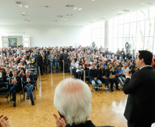 O governador Carlos Massa Ratinho Junior lançou nesta terça-feira (3), no Palácio Iguaçu, o Programa de Apoio ao Cooperativismo da Agricultura Familiar no Paraná - Coopera Paraná