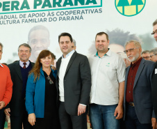 O governador Carlos Massa Ratinho Junior lançou nesta terça-feira (3), no Palácio Iguaçu, o Programa de Apoio ao Cooperativismo da Agricultura Familiar no Paraná - Coopera Paraná