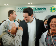 O governador Carlos Massa Ratinho Junior lançou nesta terça-feira (3), no Palácio Iguaçu, o Programa de Apoio ao Cooperativismo da Agricultura Familiar no Paraná - Coopera Paraná