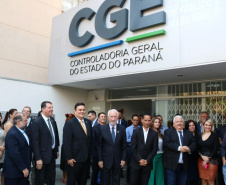 Novos contratos de leniência e a intensificação da fiscalização sobre o serviço público estadual levaram a Controladoria-Geral do Estado a reestruturar a área de corregedoria, com novo espaço e mais servidores.

A inauguração oficial das novas dependências ocorreu nesta quinta-feira (12), com a presença do vice-governador Darci Piana, do controlador-geral do Estado, Raul Siqueira, e funcionários da CGE. Foto: Camila Tonetti/Vice-governadoria