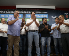 O governador Carlos Massa Ratinho Junior autorizou nesta quinta-feira (12) a liberação de cerca de R$ 20,9 milhões para a ampliação do atendimento da Santa Casa de Paranavaí. Do total, R$ 19,6 milhões são para aquisição de equipamentos para a nova ala do hospital, a Unidade Morumbi. O restante será usado na construção da área que receberá o laboratório de Análises Clínicas do complexo. Foto: José Fernando Ogura/AEN