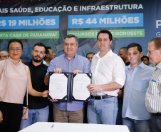 O governador Carlos Massa Ratinho Junior autorizou nesta quinta-feira (12) a liberação de cerca de R$ 20,9 milhões para a ampliação do atendimento da Santa Casa de Paranavaí. Do total, R$ 19,6 milhões são para aquisição de equipamentos para a nova ala do hospital, a Unidade Morumbi. O restante será usado na construção da área que receberá o laboratório de Análises Clínicas do complexo.